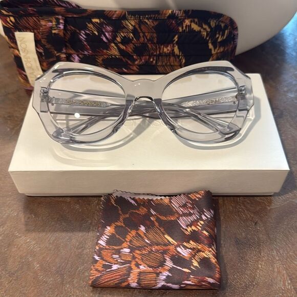 NIB ULLA JOHNSON Opal Sunglasses in Azure color - Picture 4 of 7